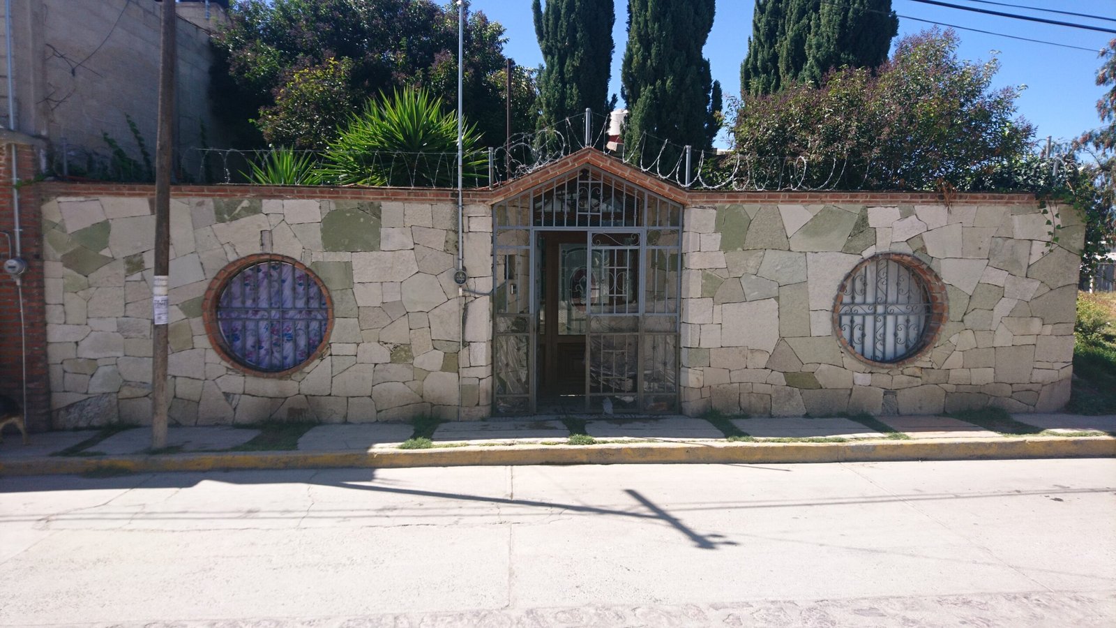 Entada Principal